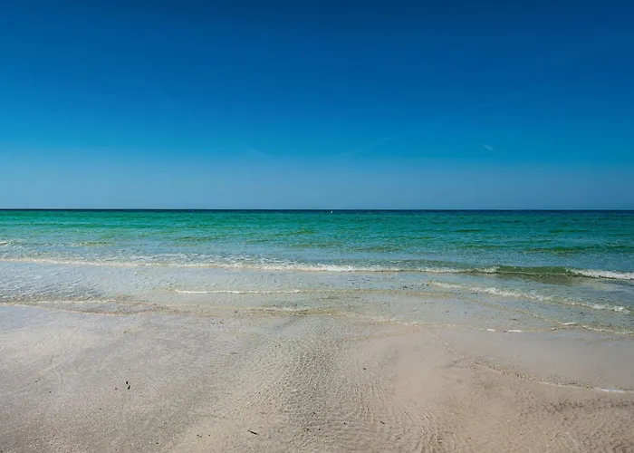 Apartment Peaceful Beachfront 30' Deck With Sweeping Views