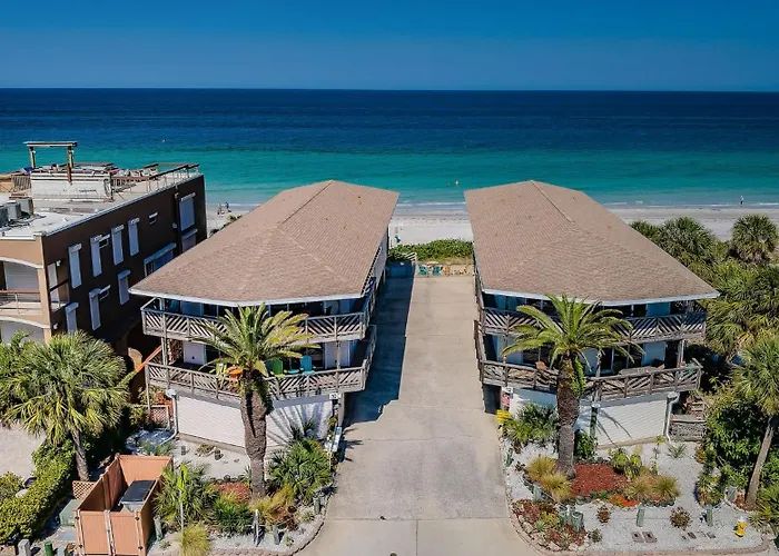 Peaceful Beachfront 30' Deck With Sweeping Views Clearwater Beach